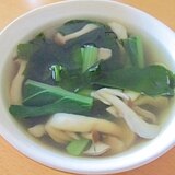 簡単♪きのこたっぷり中華風スープ